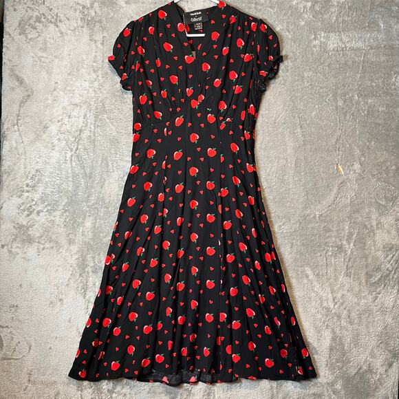 Modcloth Dresses & Skirts - Modcloth X Collectif Gwendolyn Love Apples Tea Dress Size‎ Small Black Red New